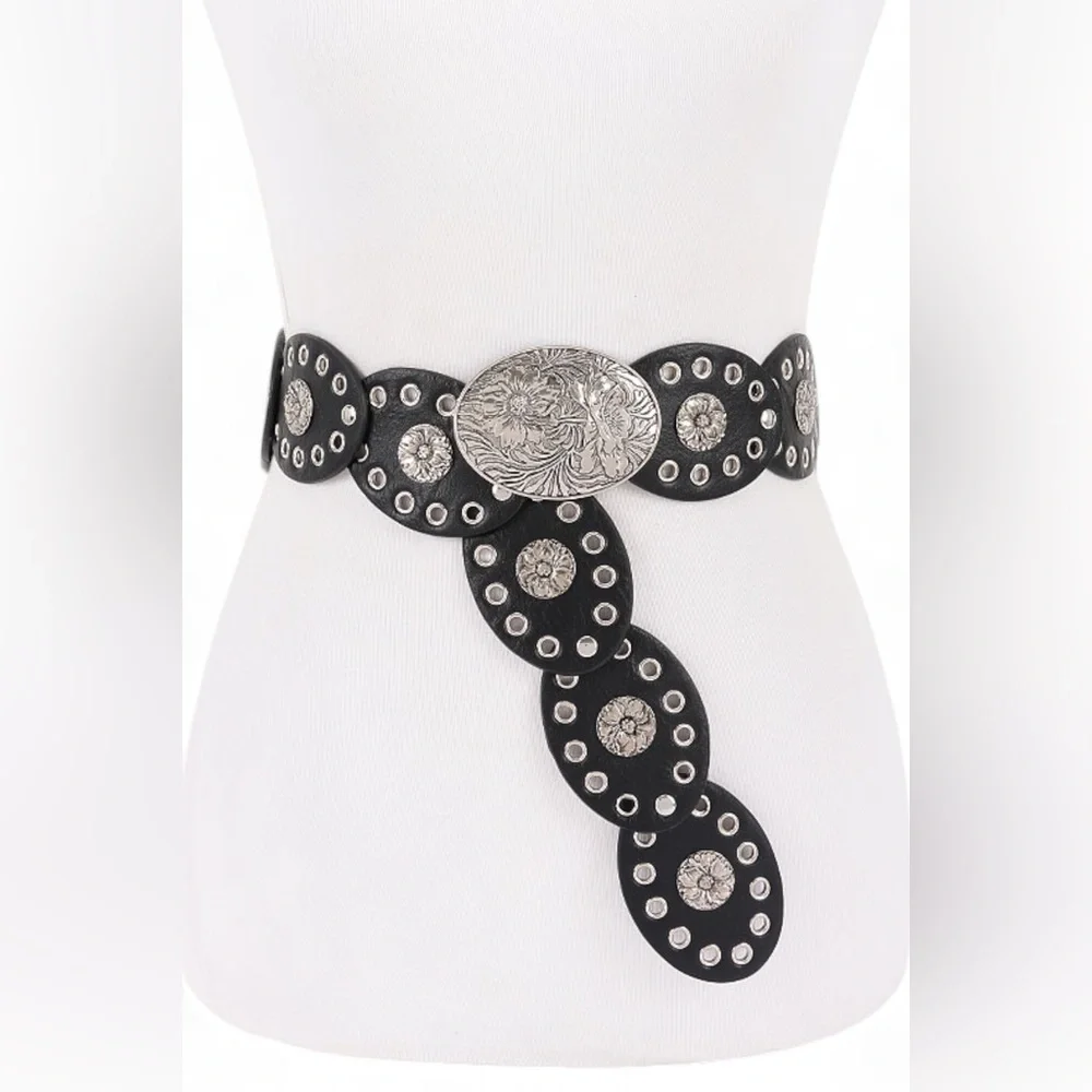 Black Engraved Round Circle Concho Western Statement Belt
